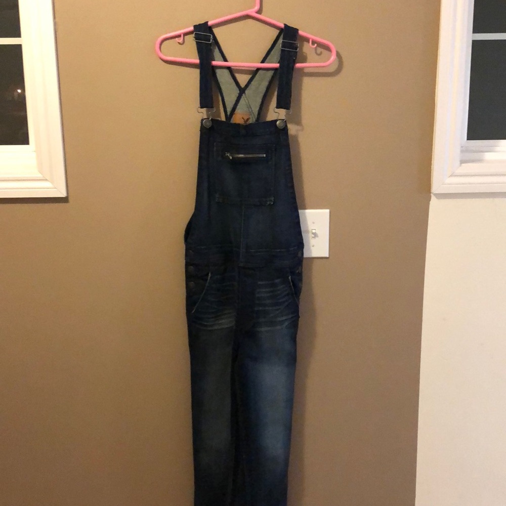 American eagle Overalls worm once.  Small size